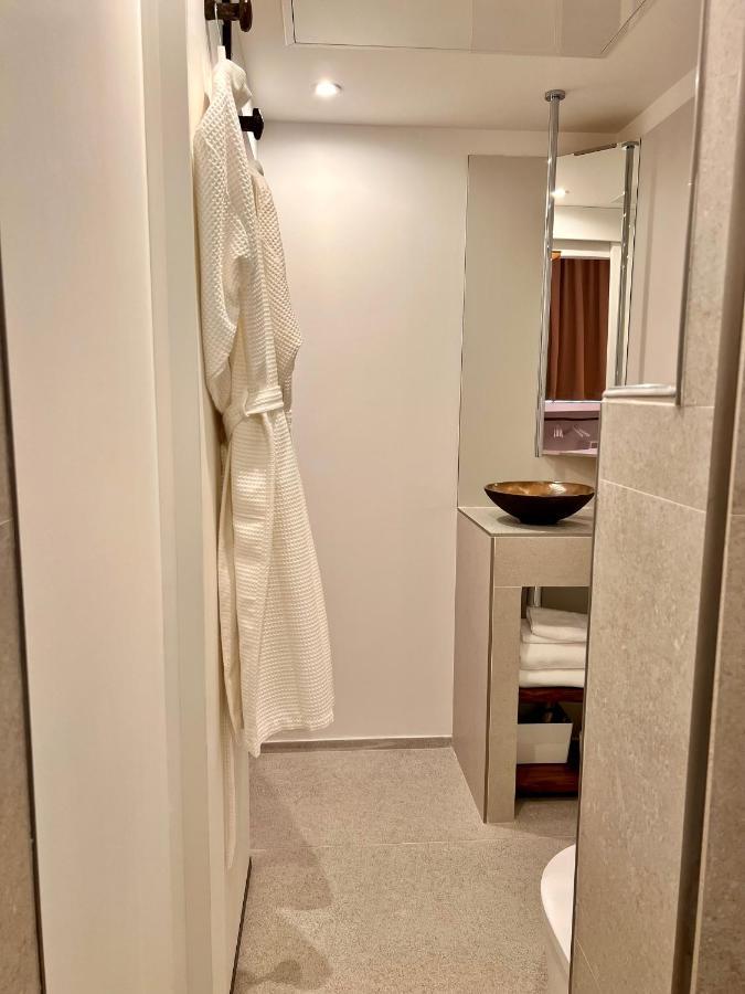 Tamarin & Capucin Suite Balneo Aubagne Exterior foto
